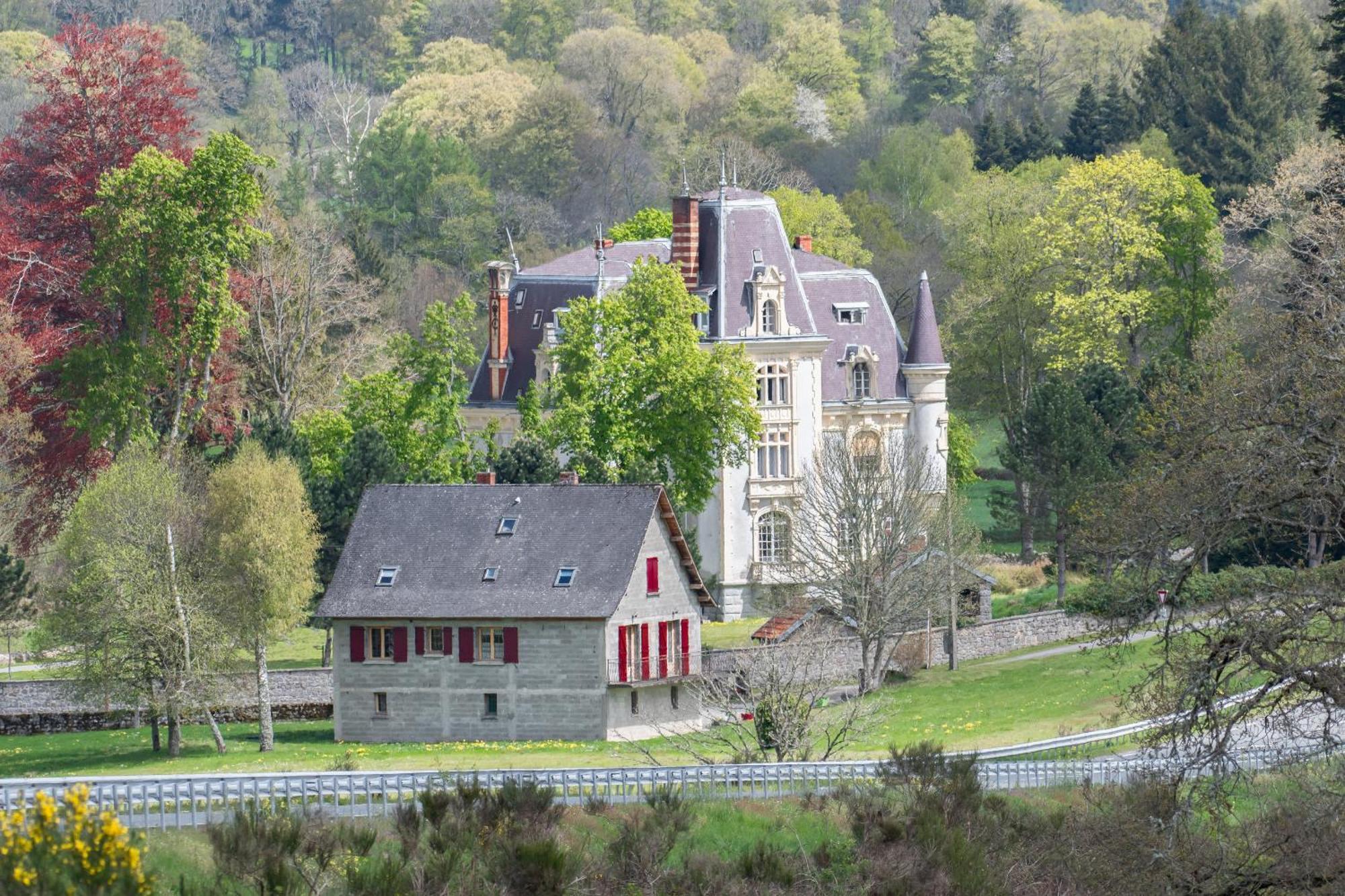 Chateau De Chazelpaud Saint-Bard Extérieur photo
