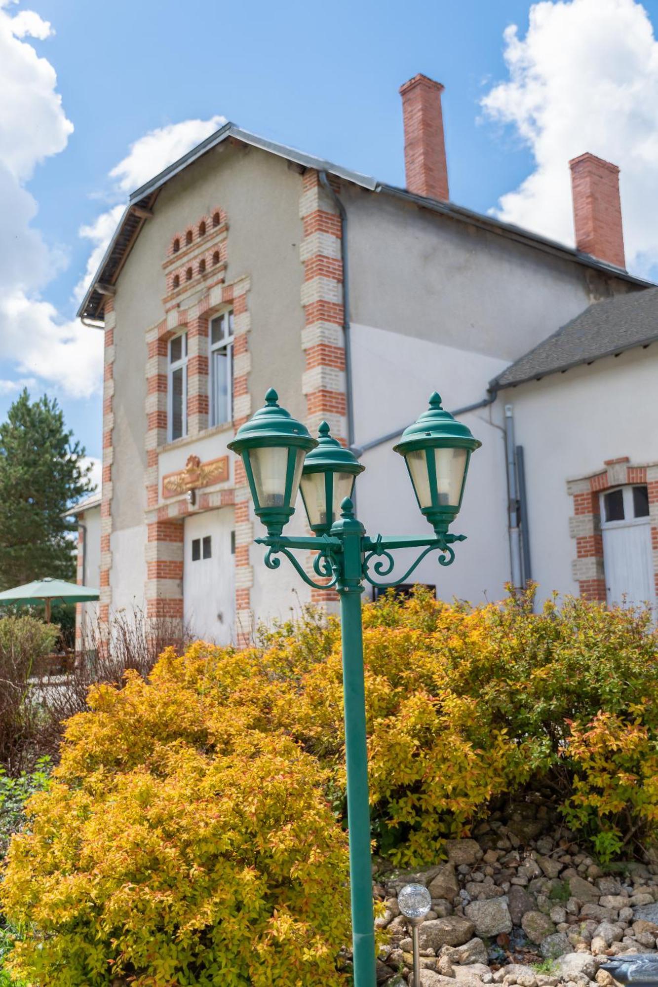 Bed and Breakfast Chateau De Chazelpaud à Saint-Bard Extérieur photo